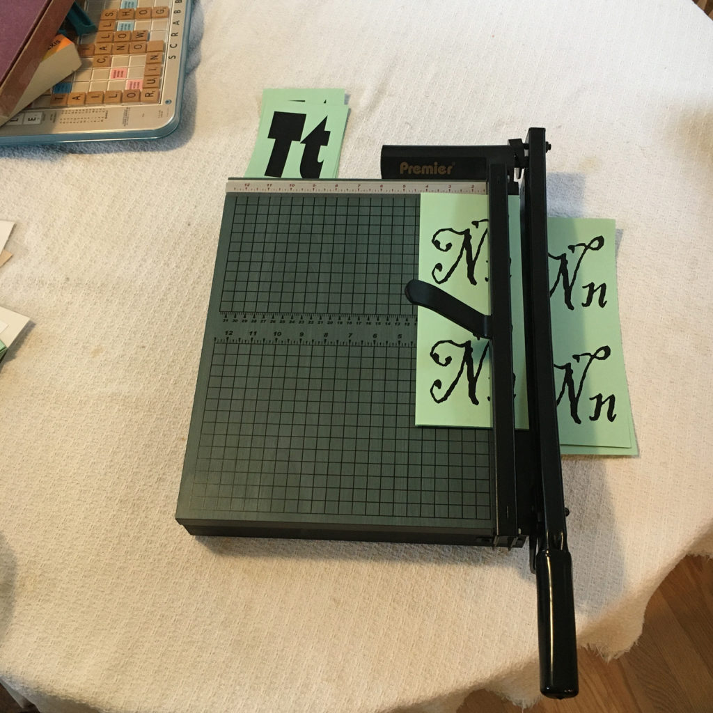 paper cutter, paper with T and N